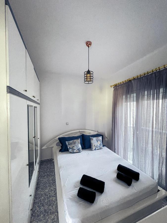 Coastline Apartment Nea Peramos  Exterior photo