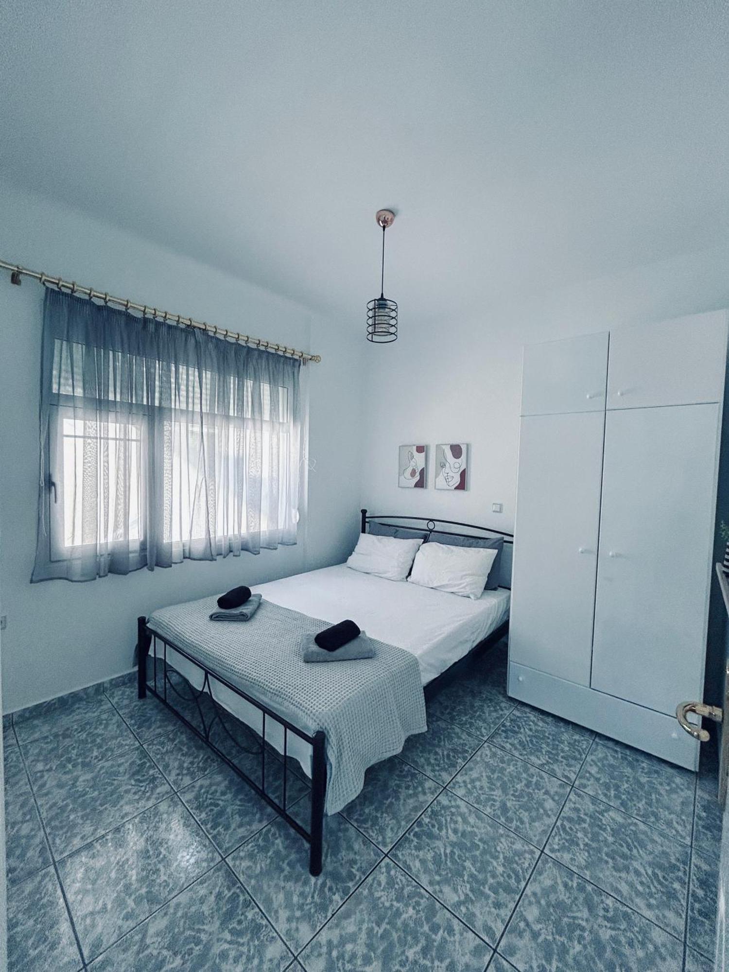 Coastline Apartment Nea Peramos  Exterior photo